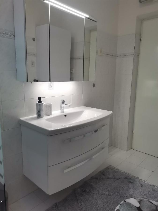 Apartmani Darko Rtina Luaran gambar